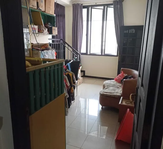 Rumah Strategis 2 lantai di Puri Indah blok A, Jak-Bar