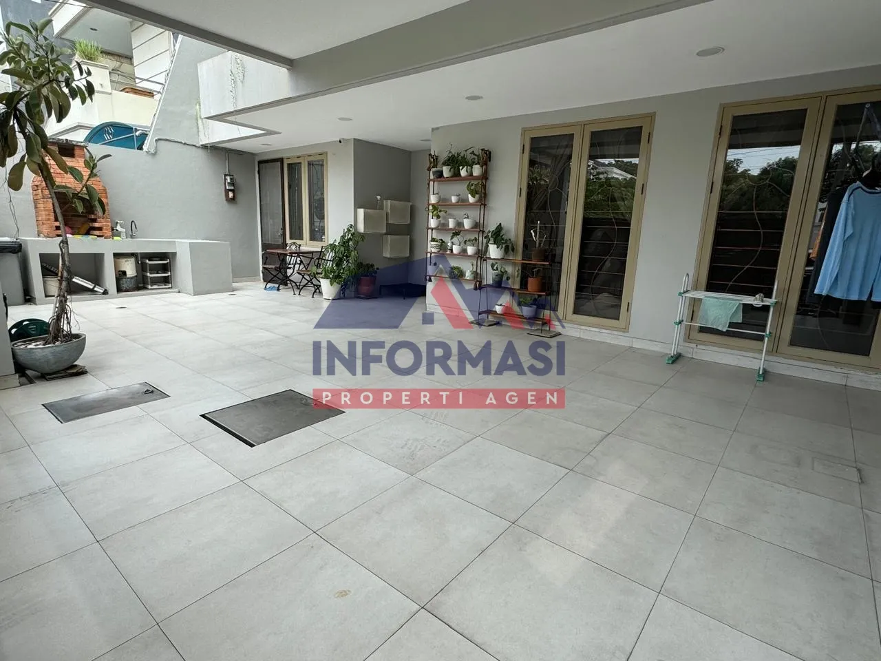 Rumah Taman Ratu, bagus dan siap huni sangat terawat