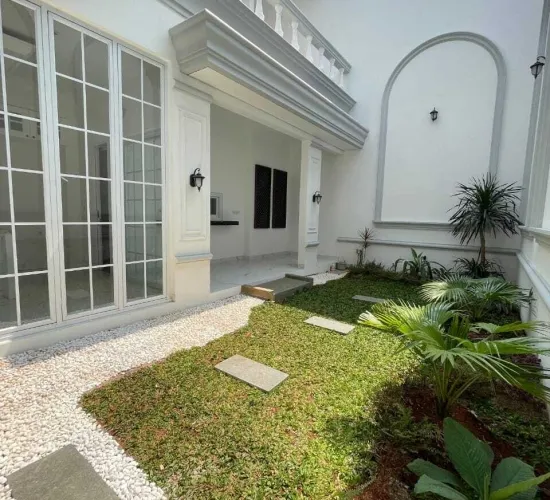 Rumah di Jl. Bazoka Joglo, lt.260m2, 2 lantai, siap huni