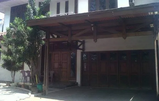 Rumah lokasi bagus di rawamangun
