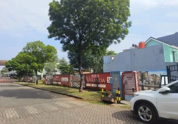 Tanah Hoek Metland Puri Depan Danau
