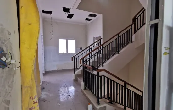 Dalton Gandeng 2 4.5lt LOKASI STRATEGIS DI JALAN RAYA