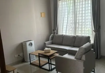 Rumah Puri Botanical 2 lantai, siap huni