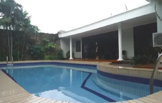 hitung tanah lt 802m2 jl MPR IX , cilandak barat jaksel