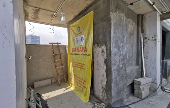 Dalton Gandeng 2 4.5lt LOKASI STRATEGIS DI JALAN RAYA