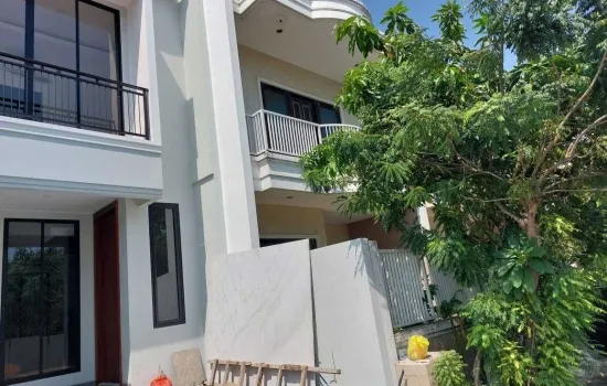 villa valensia pakuwon surabaya barat lt 96m2