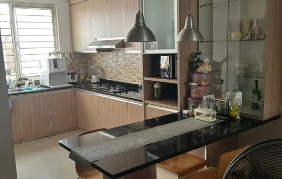 Rumah Puri Botanical 2 lantai, siap huni
