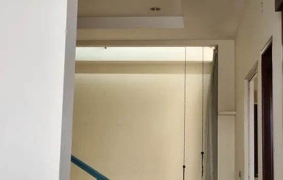 Rumah di komplek permata regency 2 lantai hadap selatan