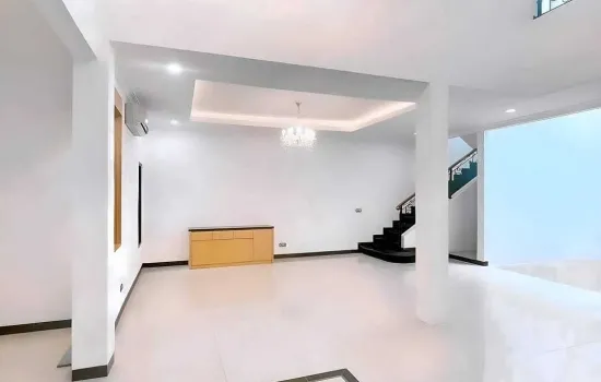 Rumah siap huni di Pondok Indah