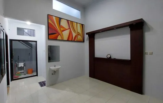 Dijual Rumah Asri Sisp Huni Baru Renovasi Bintaro Ciputat