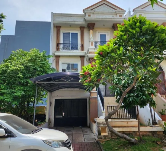 Rumah 3 lt di Mediterania Blv PIK Cluster Venice