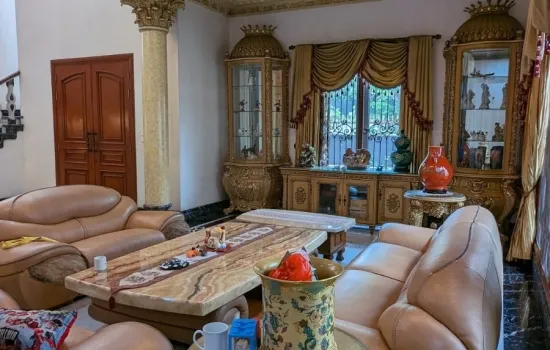 Rumah mewah Permata buana
