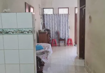 Rumah 65 m2 & 2.5 lantai Strategis area Senen, Jakarta Pusat