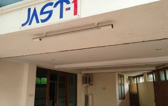 TANAH DAN BANGUNAN 2 LANTAI