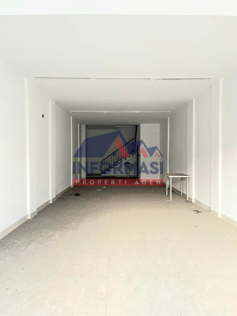 Ruko Jalur Sutera- Alam sutera, lt.90 lb.239, 3 5 lantai