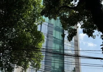 Dijual gedung perkantoran dekat bunderan HI