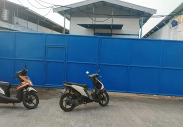 Gudang di kamal muara