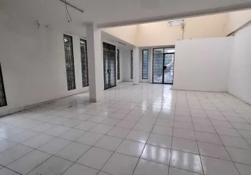 Rumah 2 lantai 4 kamar tidur