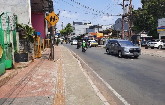 Disewakan Rumah bisa utk Bisnis  @Kedoya Raya, JakBar