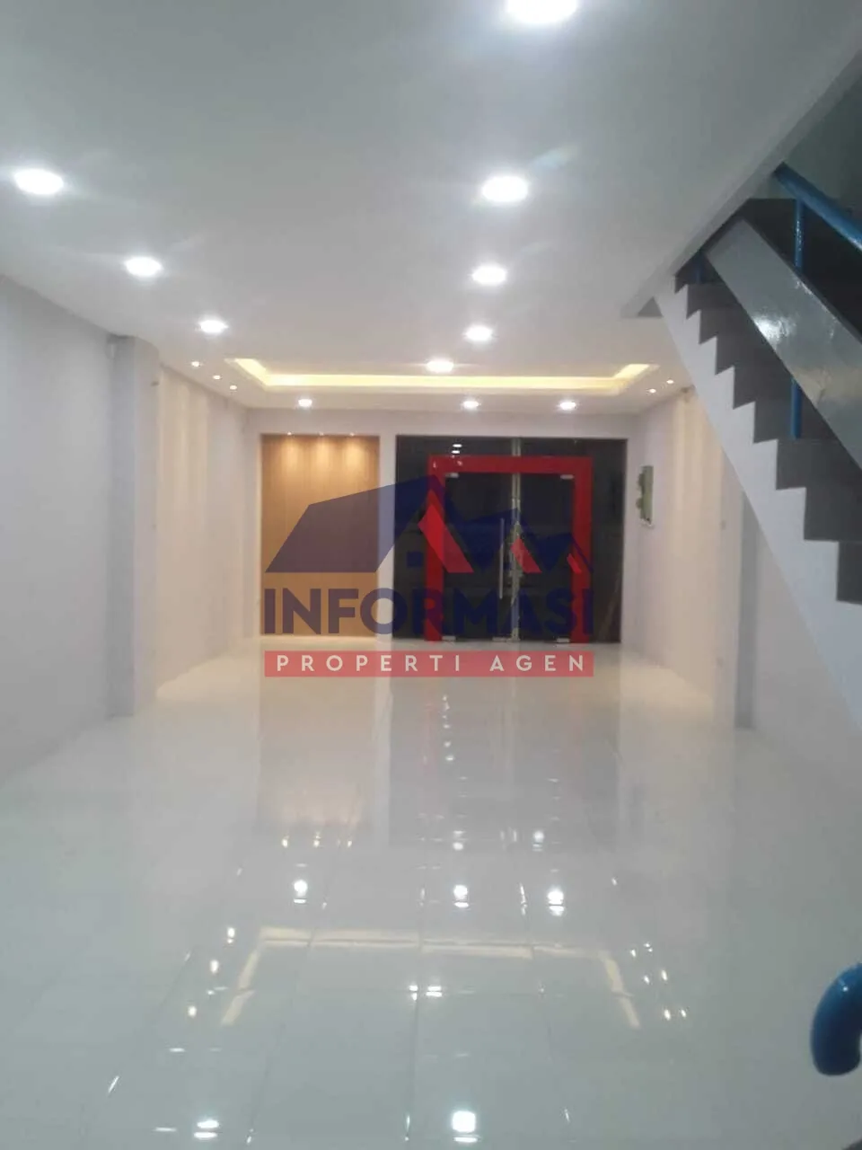 Ruko Intercon Plaza 82/235 275jt 8M