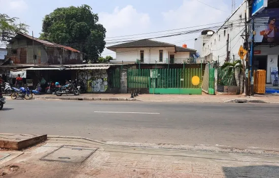 Disewakan Rumah bisa utk Bisnis  @Kedoya Raya, JakBar