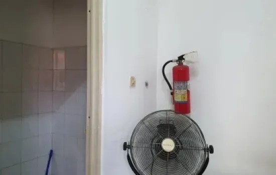 Gudang plus kantor siap pakai area Pos Pengumben