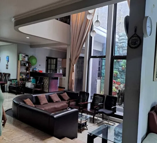 Rumah Asri , siap huni , bagus lokasi strategis