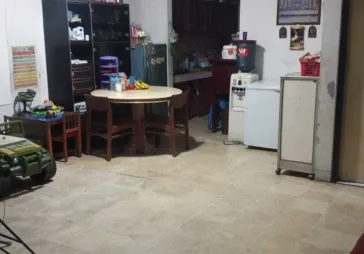 Rumah siap huni , lokasi bagus  2 kmr tidur , 2 kmr mandi