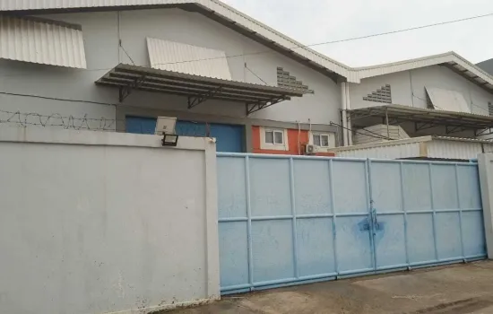 Gudang gandeng 19 Paku Haji