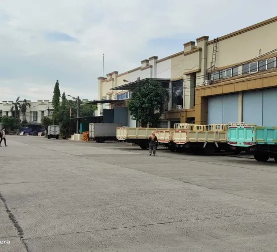 DSewa 2 unit Gudang Multiguna di Kawasan Pergudangan Angke