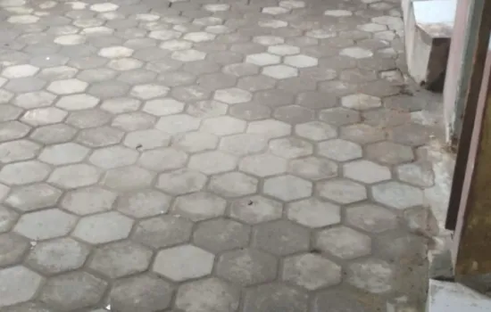 Tanah di Jalan Raya Cipondoh, lt. 519m2, Shm, lokasi Ramai
