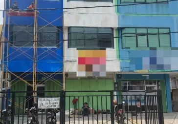 Disewakan Ruko di Jl. Raya Tanjung Duren, Jakarta Barat.