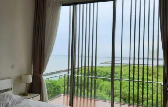 Rmh 3 lantai kondisi furnish  di Seafront Ancol