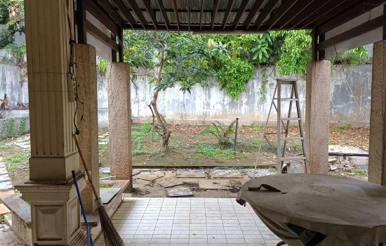 Rumah tua hitung tanah