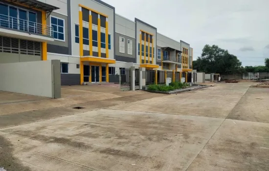 Disewakan 4 unit Gudang Gandeng New Brand di Kawasan Gudang