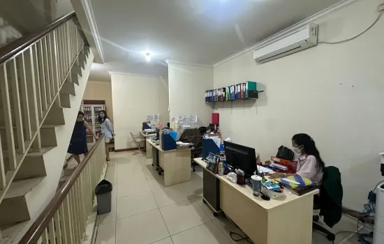 Disewakan Ruko Green Lake Posisi Bagus