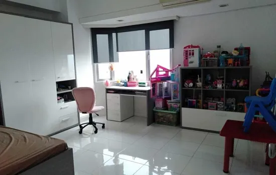 Apartemen dilokasi strategis.