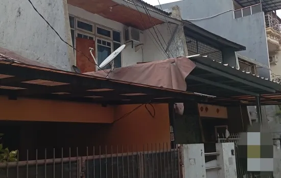 rumah tua hitung tanah 2 lantai kepa duri