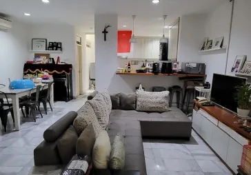 Rumah Intercon Jakbar 2 lantai, dalam cluster
