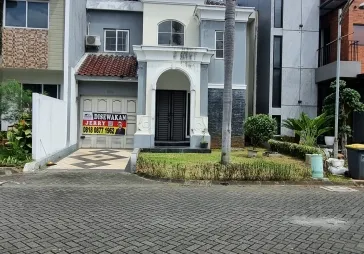 Rumah minimalis 2 lantai permata regency