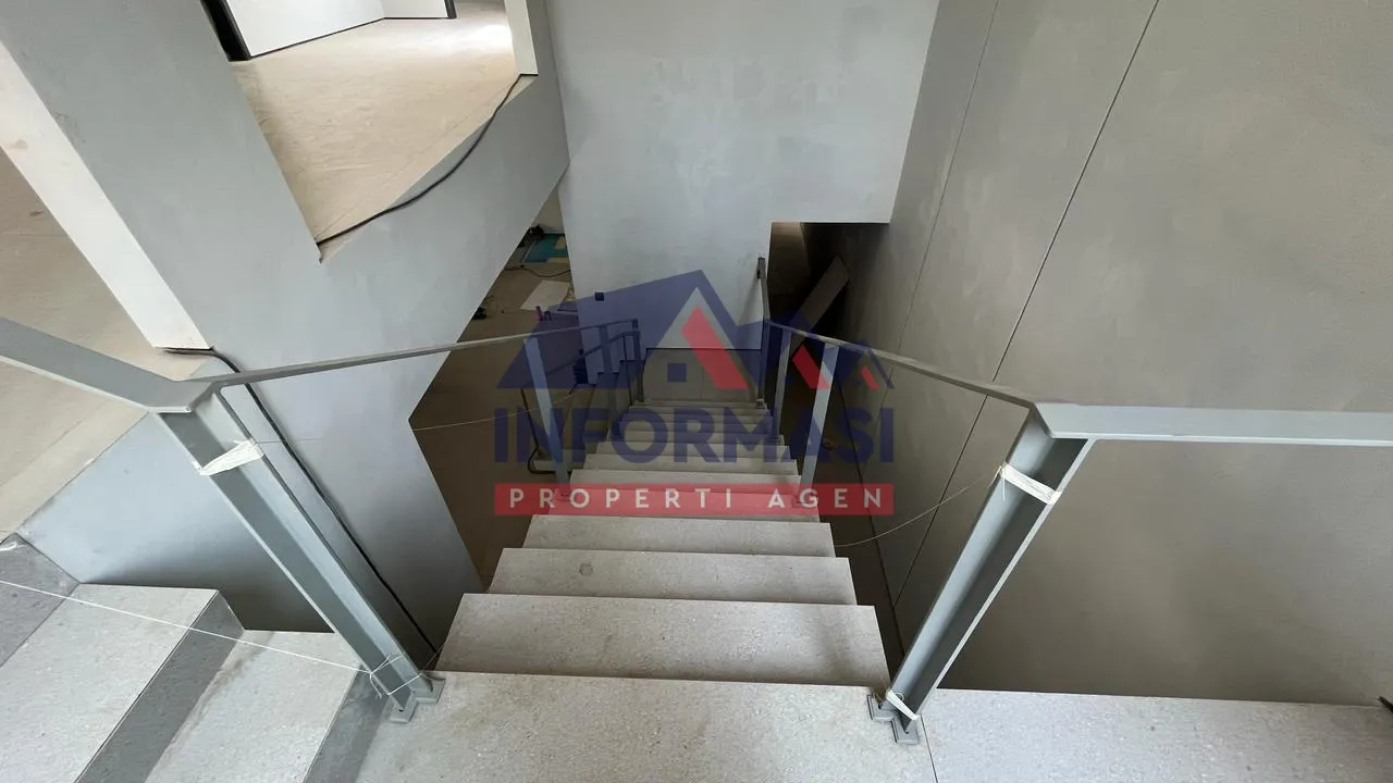 Dijual Rumah Mewah Cluster Fortunia Residence Tangerang
