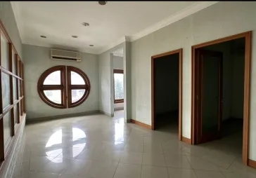 Rumah modern minimalis , Kembangan Baru, Hoek. Lt 180 m2.