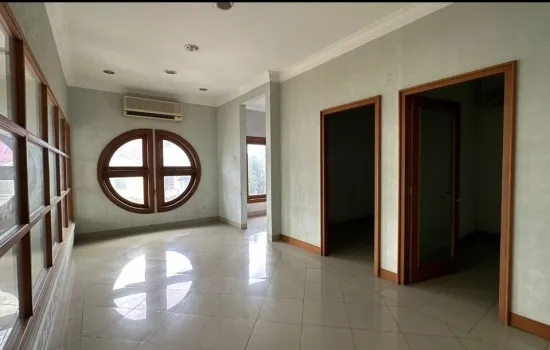 Rumah modern minimalis , Kembangan Baru, Hoek. Lt 180 m2.