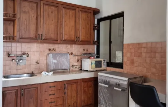 Taman Aries blok C plit level 2½lt luas tanah 120 m² selatan
