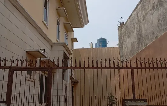 taman kedoya baru lt 480m2
