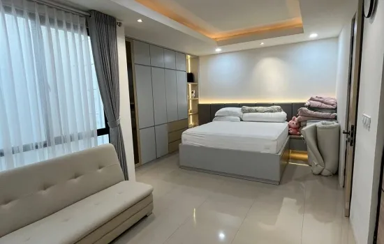 Dijual rumah CP renovasi nyaman Karawaci Barat Tangerang