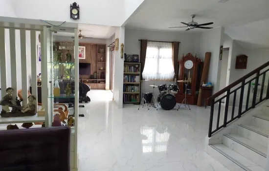 Dijual Rumah Asri Cluster Lagon Ville Citra Raya Tangerang