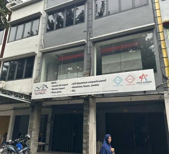 Ruko Gandeng Perum daan mogot baru