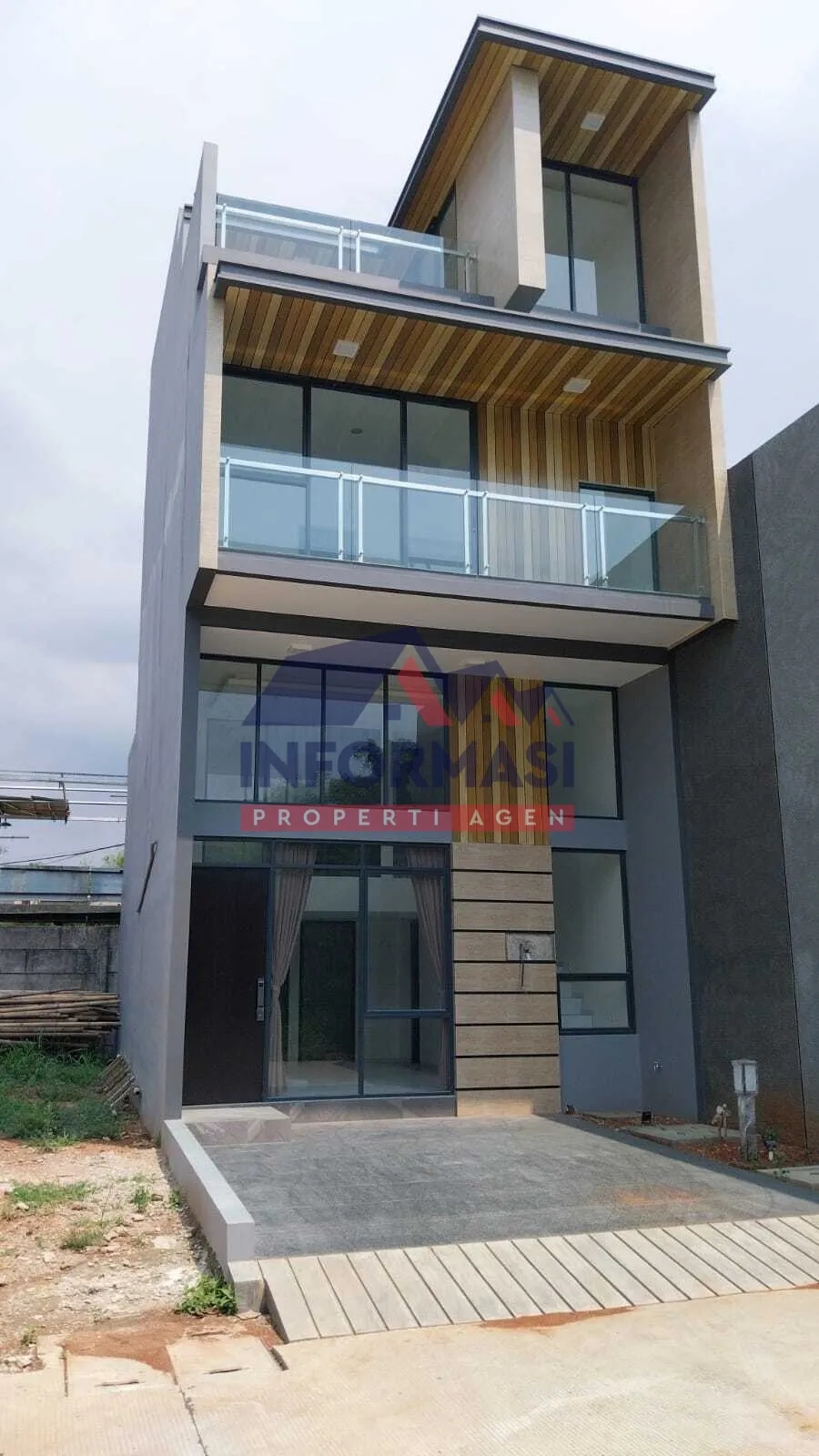 PROJECT : RUMAH GOLDEN PURI, JAKARTA BARAT