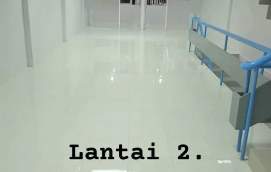 Rukan Intercon 3,5Lantai Hadap Jalan- Siap Pakai